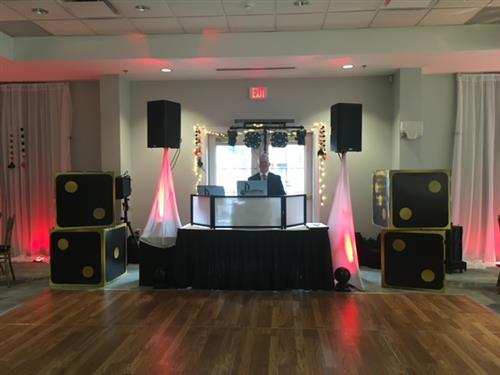 DJ